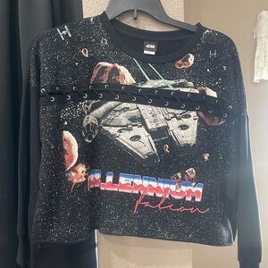 Millennium falcon crop crewneck ￼
